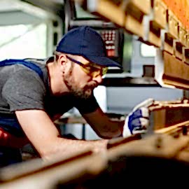 Paslanmaz Abkant Büküm, Paslanmaz Giyotin Kesim.